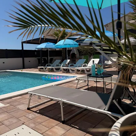 Apartment Luxury Blue Sky