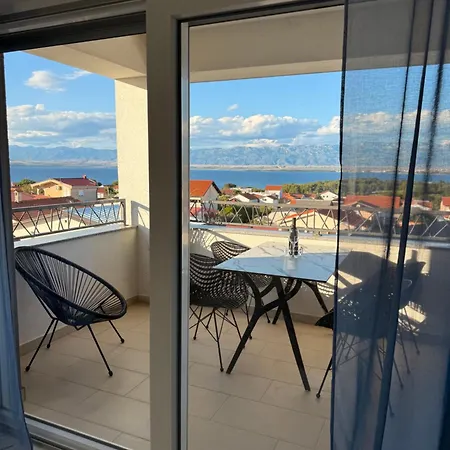 Luxury Blue Sky Apartment