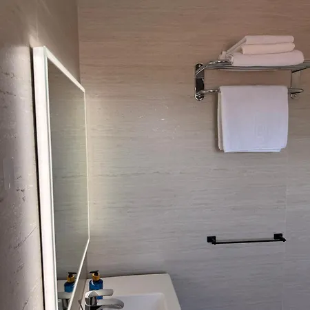 Luxury Blue Sky Apartment Vir