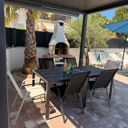 Apartment Luxury Blue Sky Vir