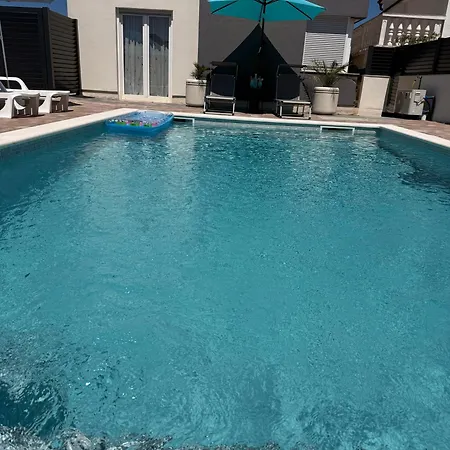 Apartment Luxury Blue Sky Vir